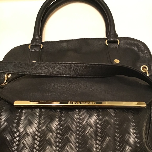 STEVE MADDEN STACHEL Handbags - STEVE MADDEN LARGE FAUX LEATHER WOVEN STACHEL